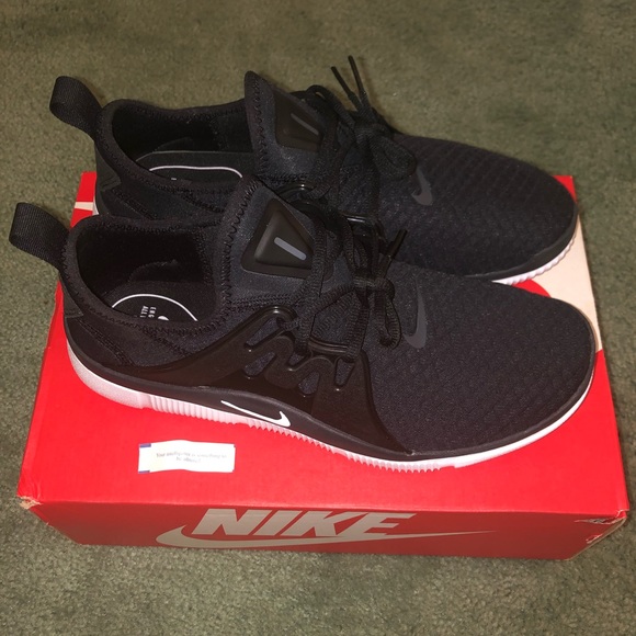 Nike Shoes - Picture 2 of 9